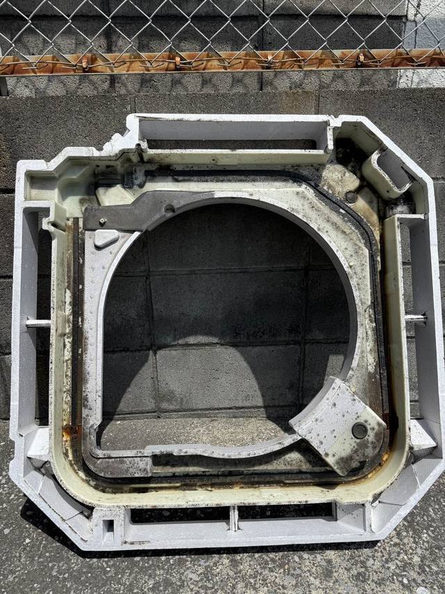 業務用エアコン清掃 ドレンパン施工前